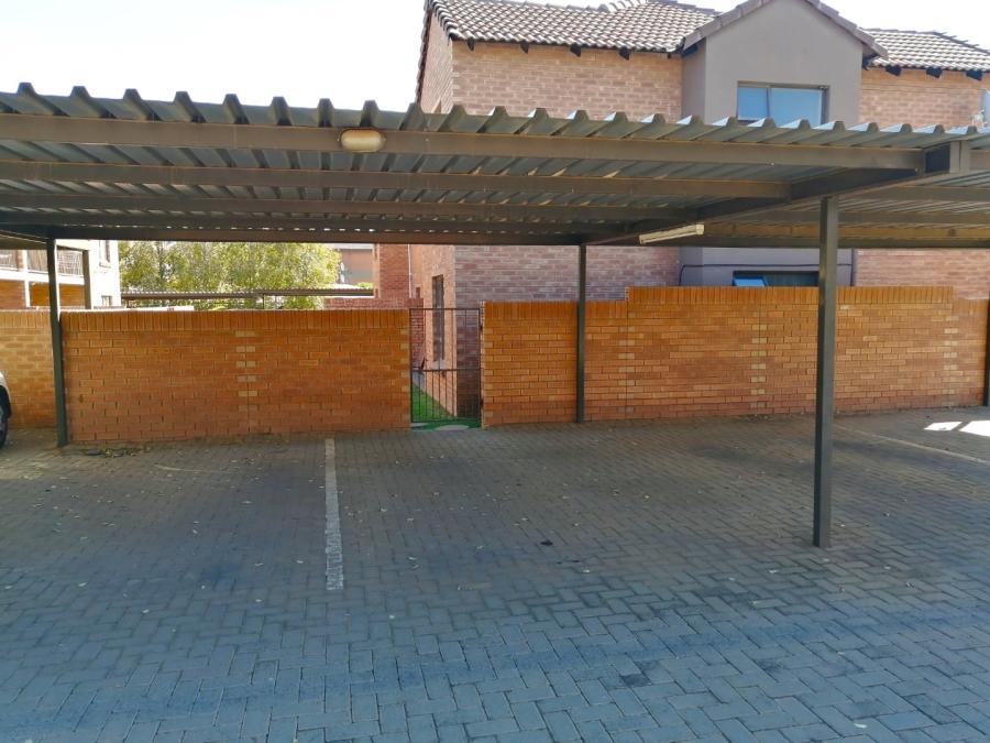 2 Bedroom Property for Sale in Vredenhof Sh Free State